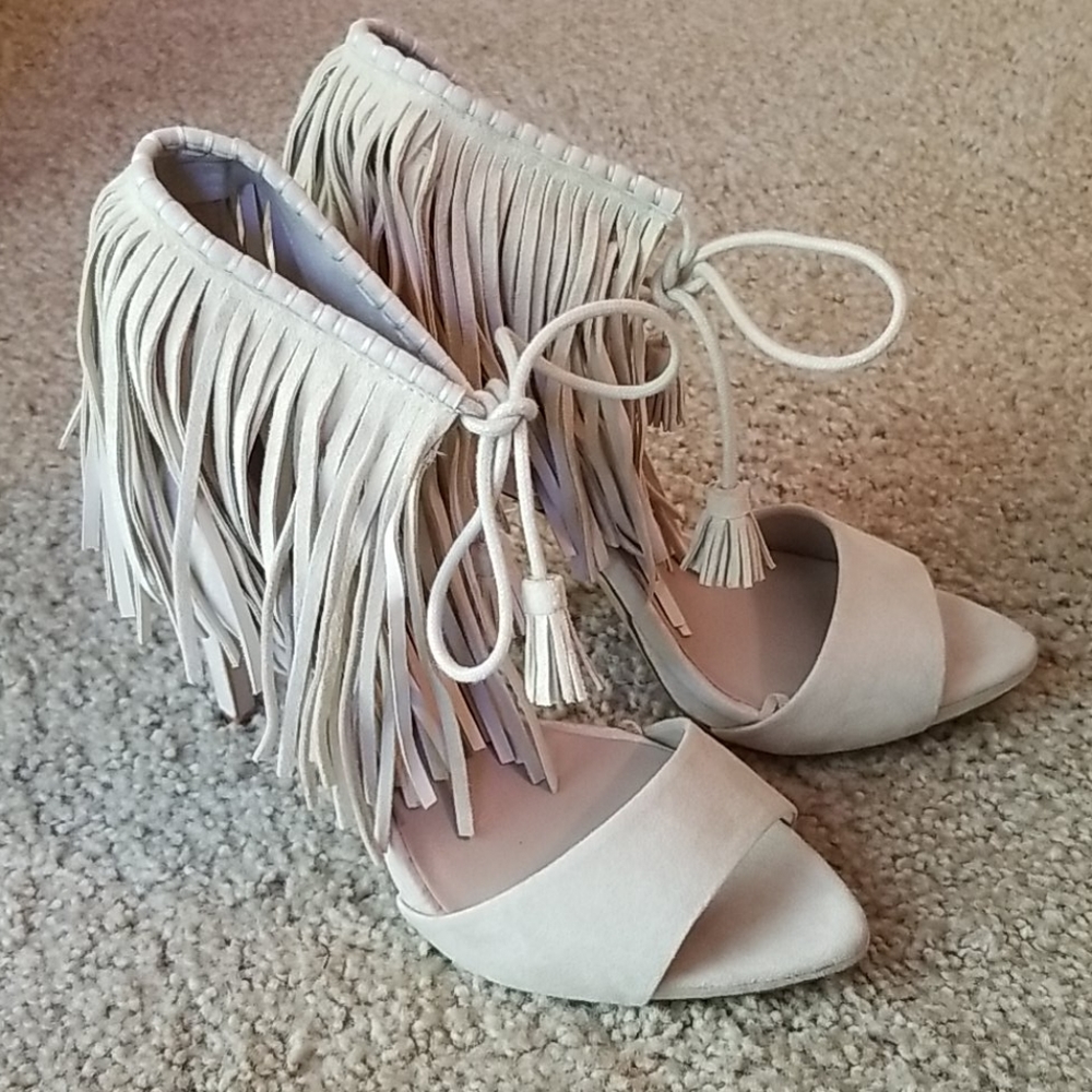 Zara white fringe heels Size 10